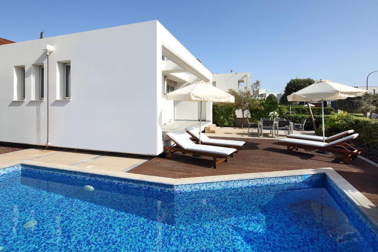 Paradise Cove Luxurious Beach Villas Paphos Eksteriør billede