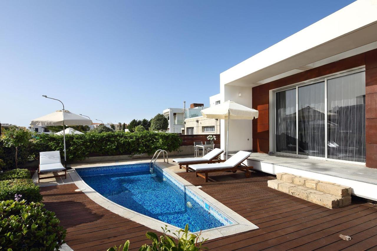 Paradise Cove Luxurious Beach Villas Paphos Eksteriør billede