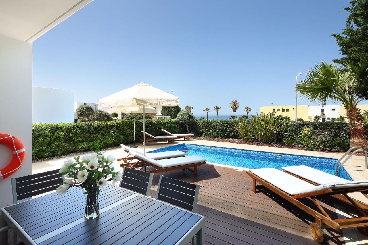 Paradise Cove Luxurious Beach Villas Paphos Eksteriør billede