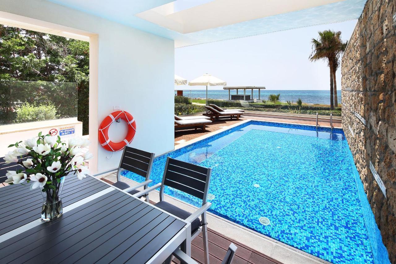 Paradise Cove Luxurious Beach Villas Paphos Eksteriør billede