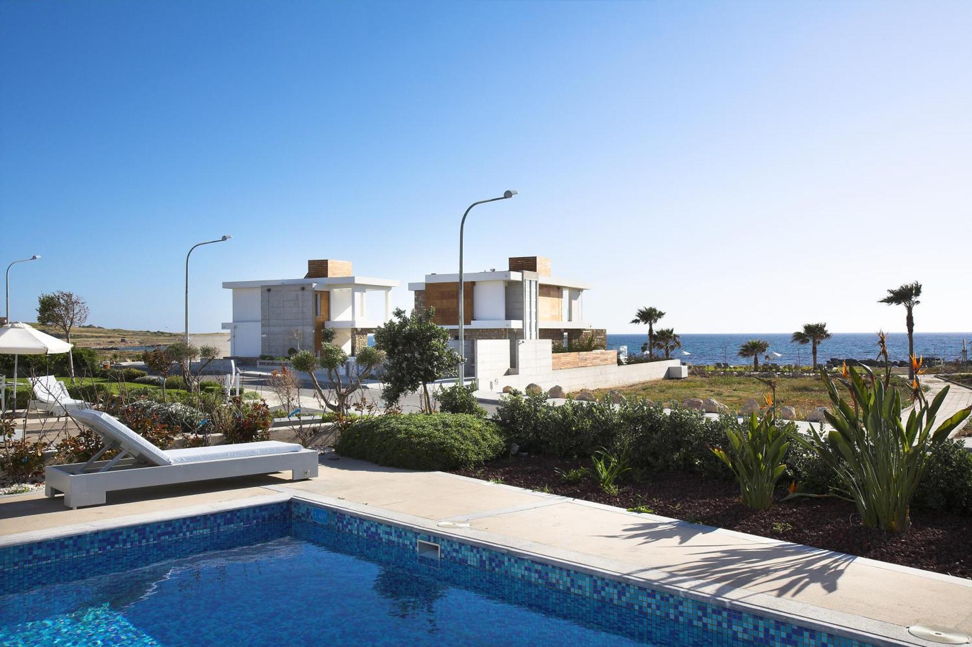 Paradise Cove Luxurious Beach Villas Paphos Eksteriør billede