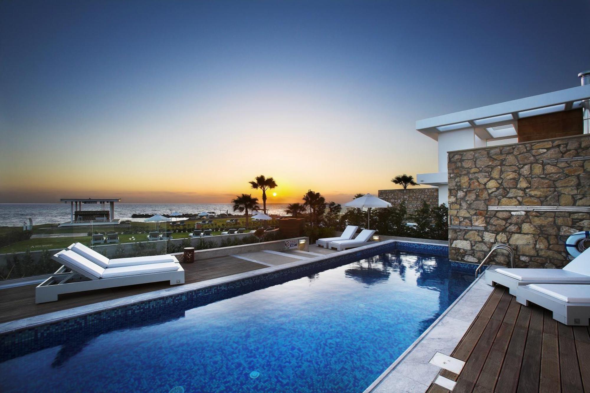 Paradise Cove Luxurious Beach Villas Paphos Eksteriør billede