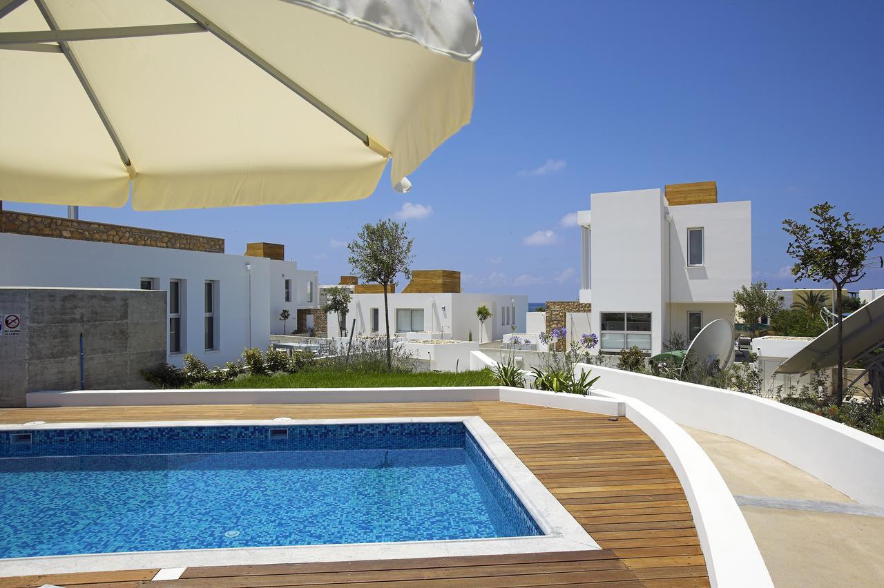 Paradise Cove Luxurious Beach Villas Paphos Eksteriør billede